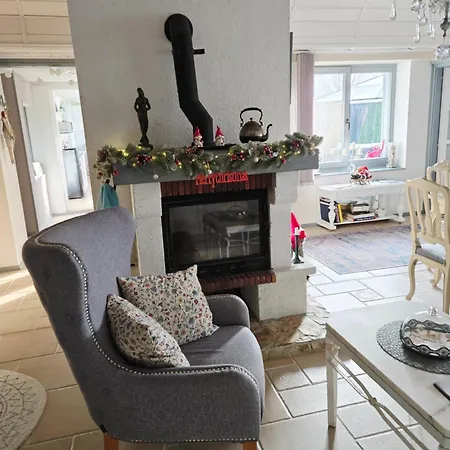 Kristaly Pihenohaz Ferienhaus Szekszárd