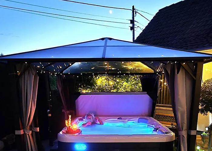 Kristaly Pihenohaz Feriehus *