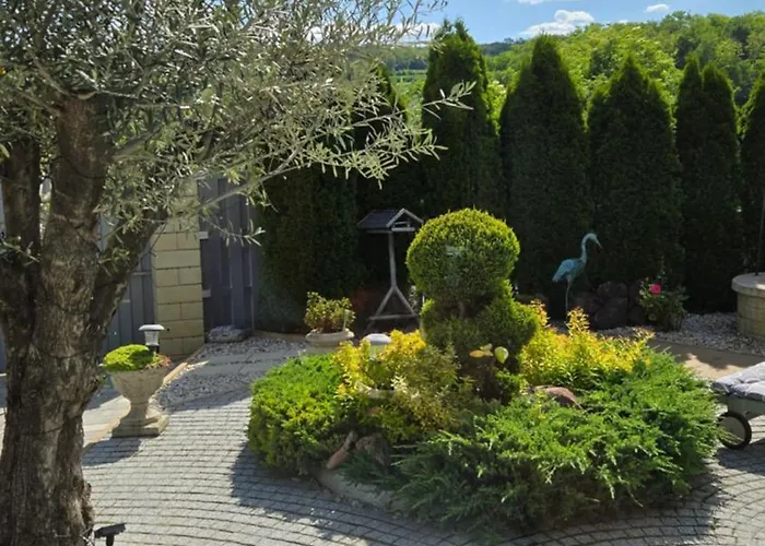 Kristaly Pihenohaz *